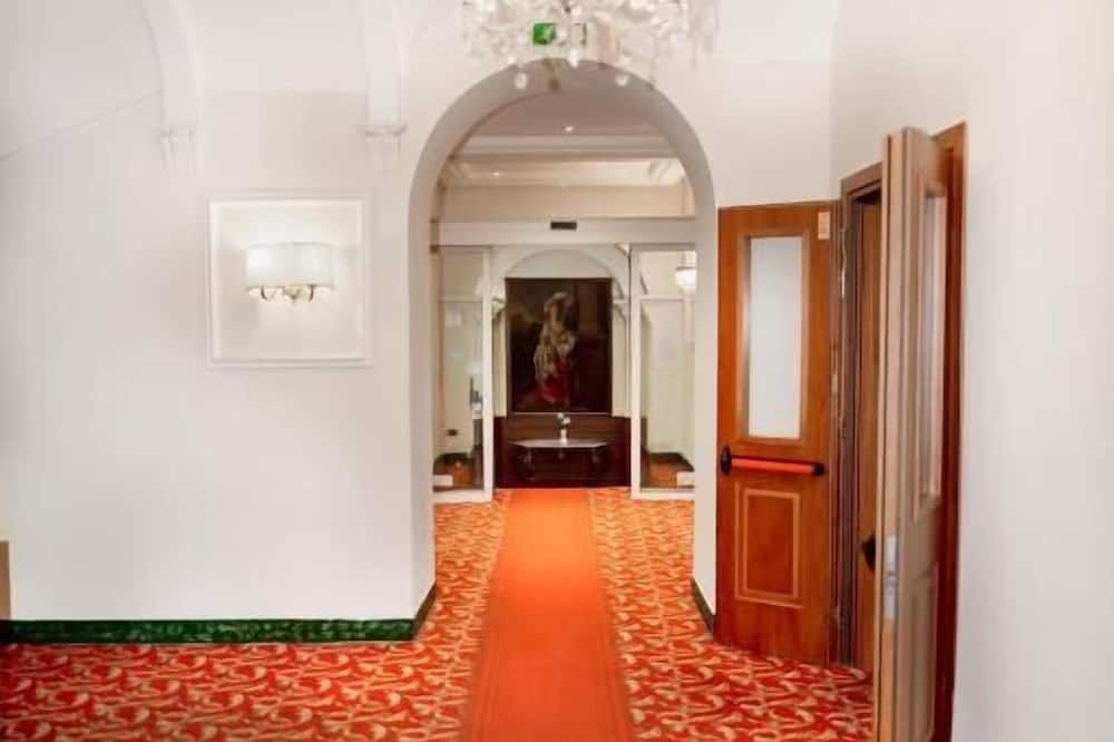 Hall