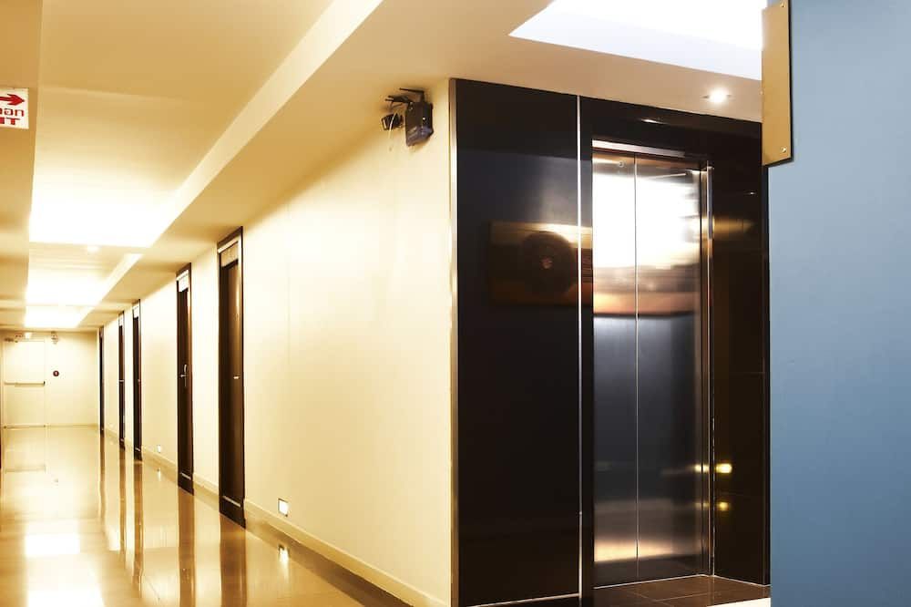 Hall