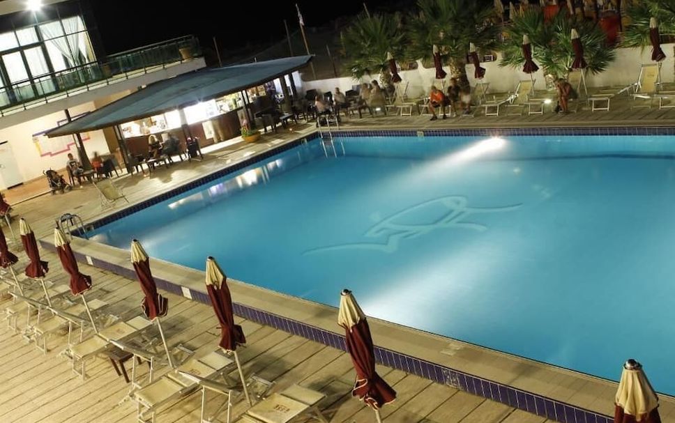 Pool Foto