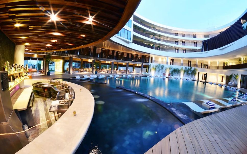 Pool Foto