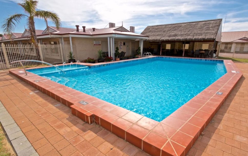 Pool Foto