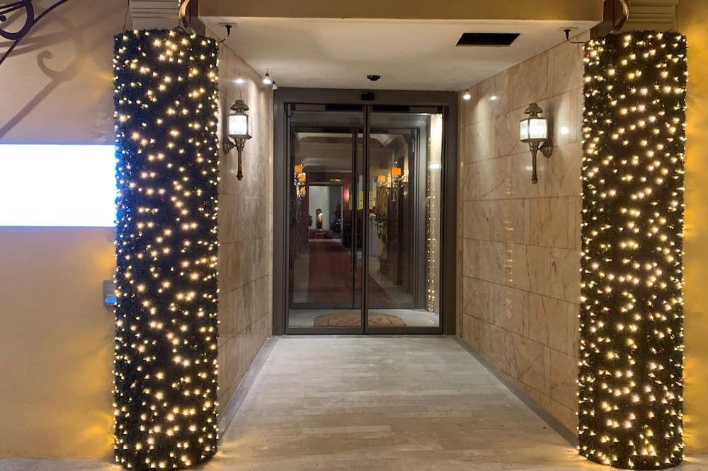 Hall