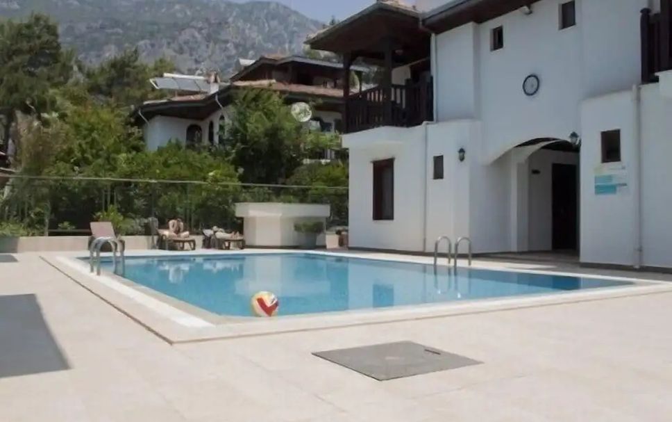 Pool Foto