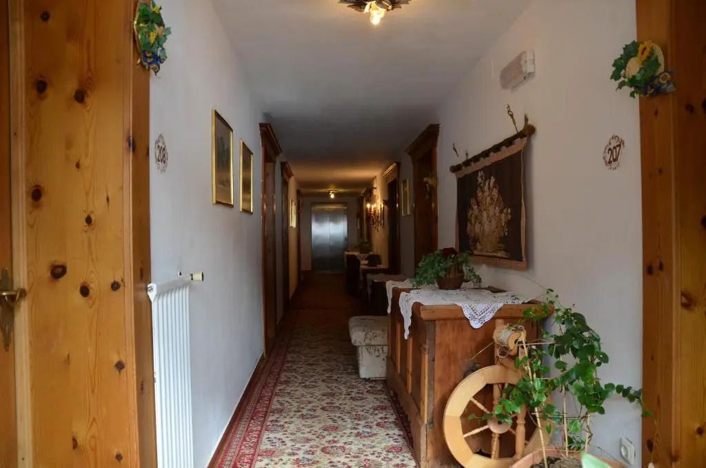 Hall Foto
