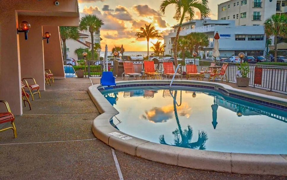 Pool Foto