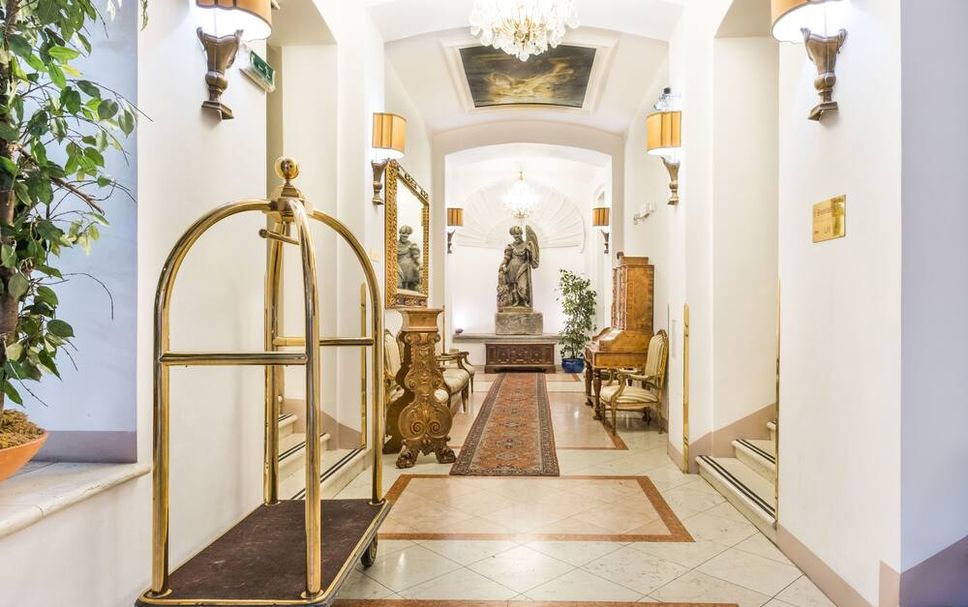 Hall Foto