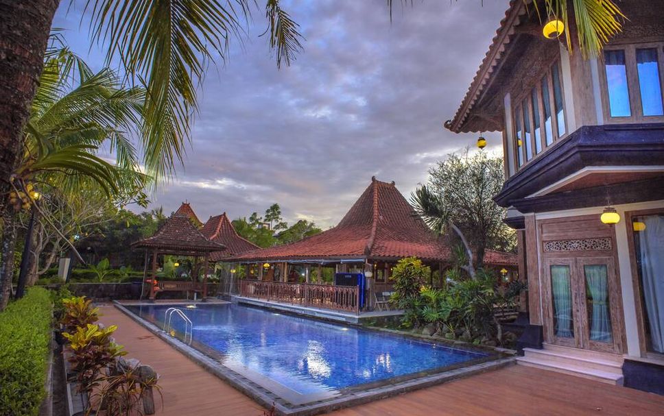 Pool Foto