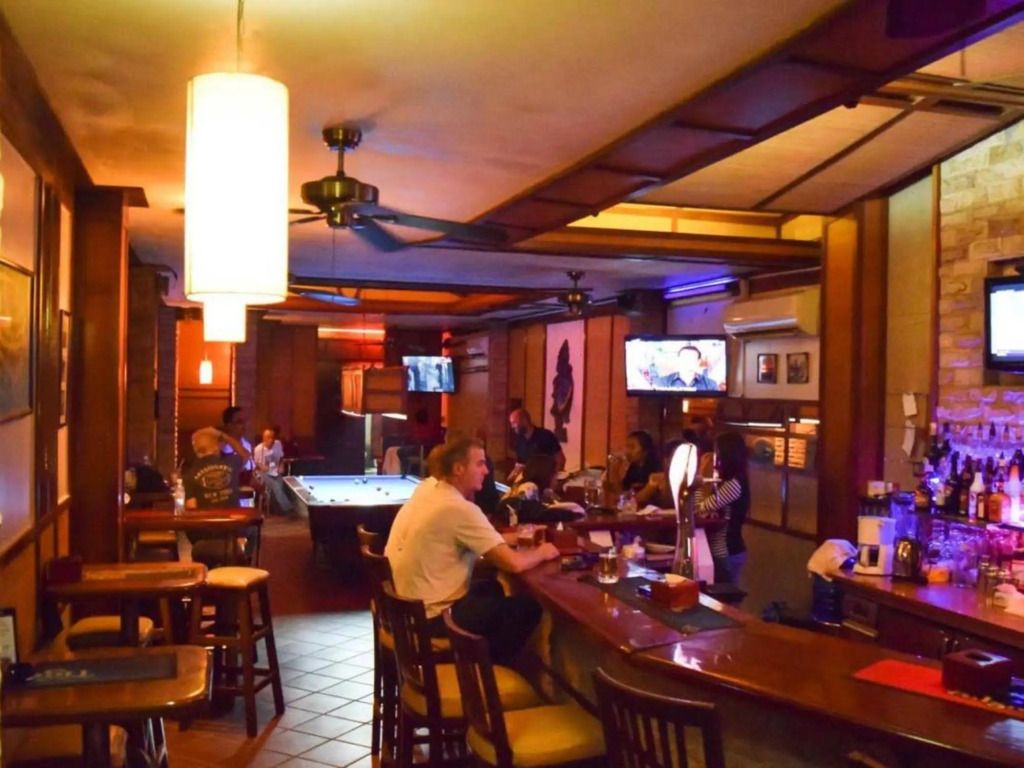 Bar