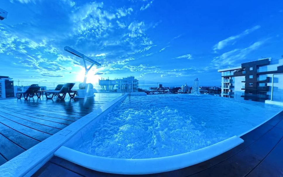 Pool Foto
