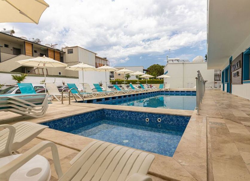 Pool Foto
