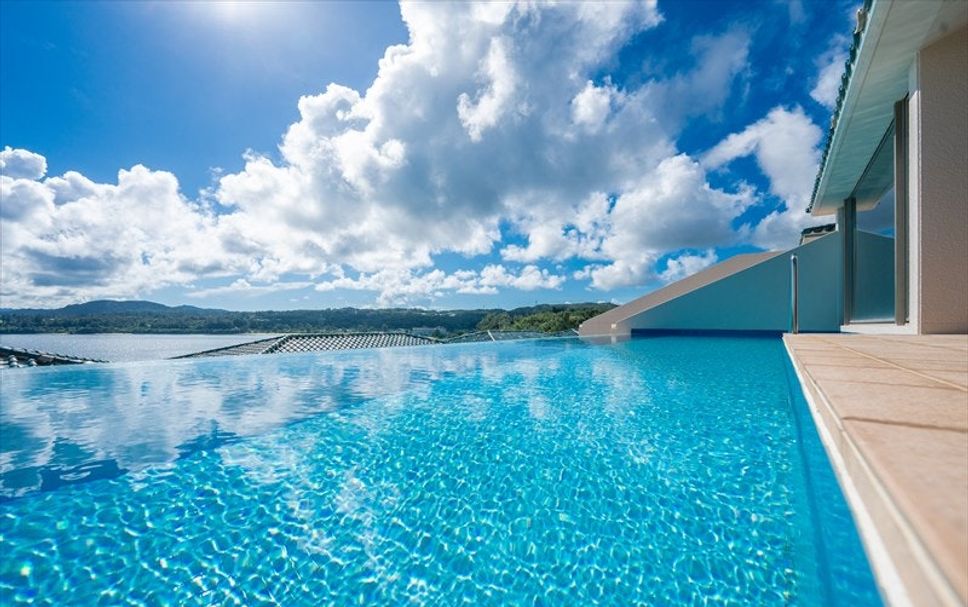 Pool Foto