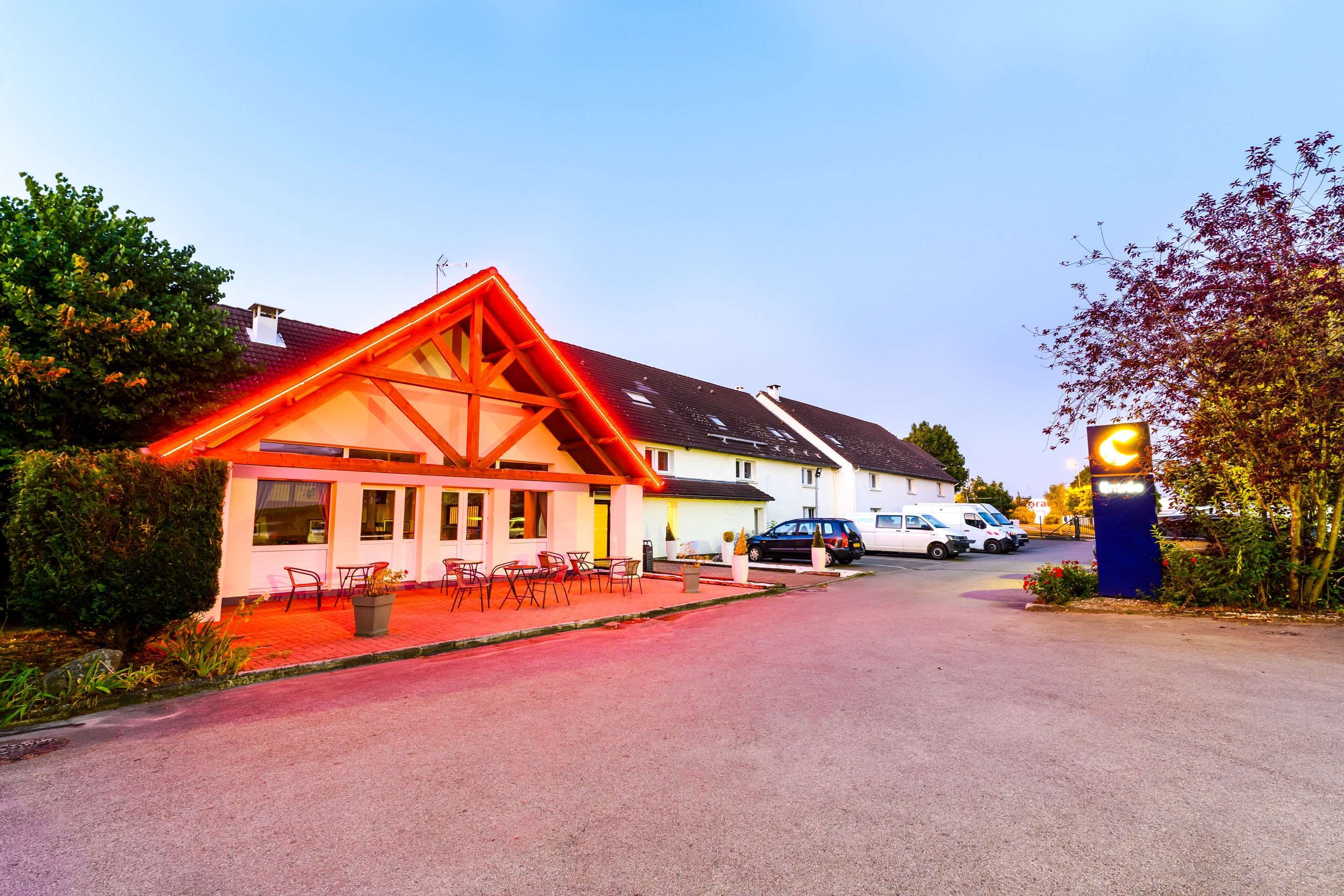 Byggnad