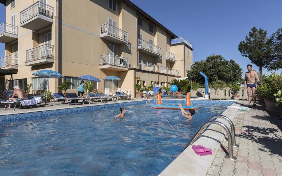 Pool Foto