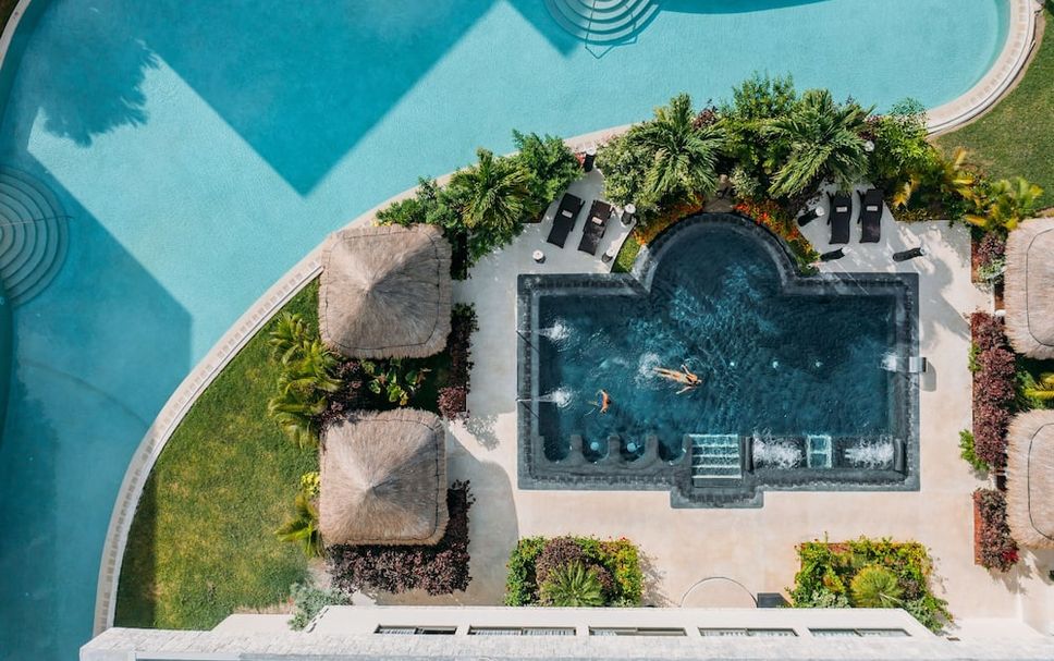 Pool Foto