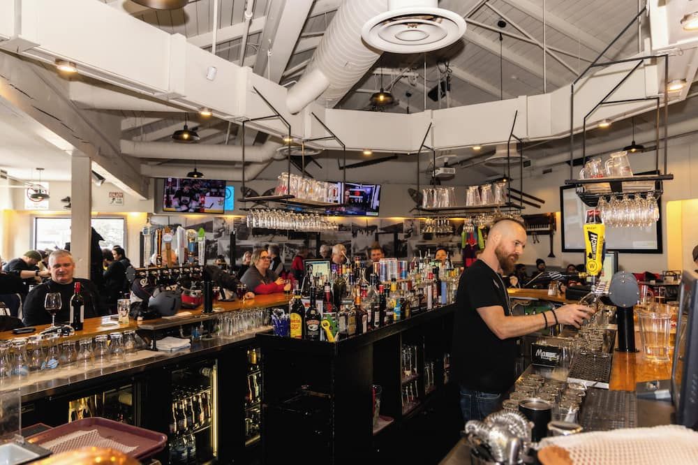 Bar