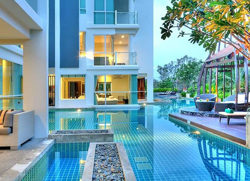 Pool Foto