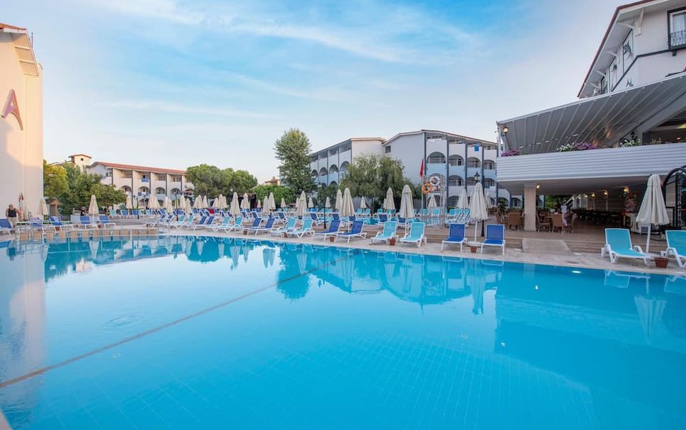 Pool Foto