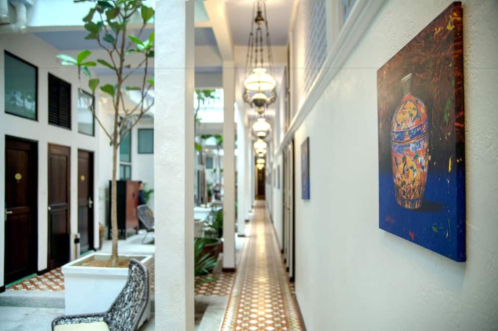 Hall