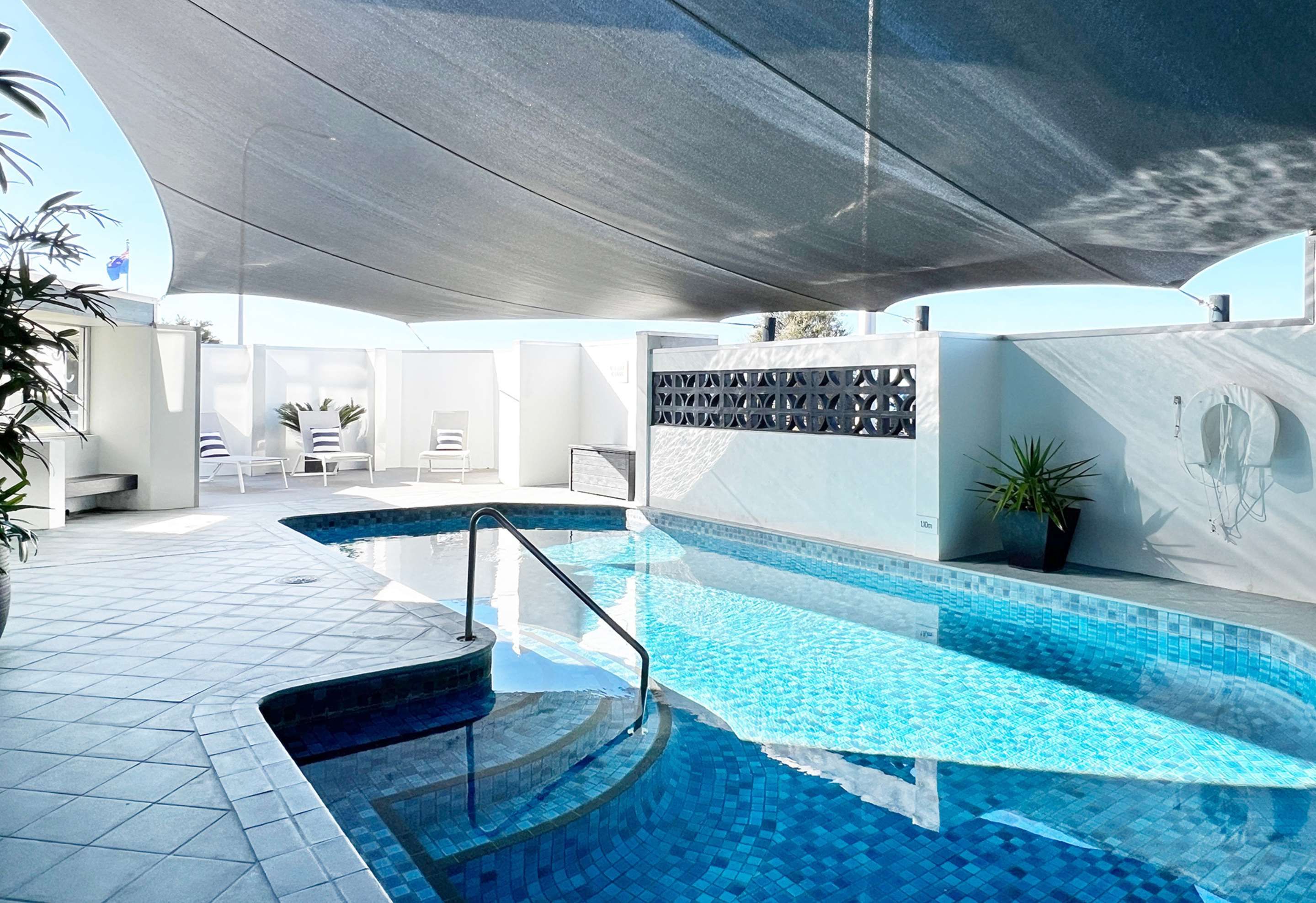 Pool Foto