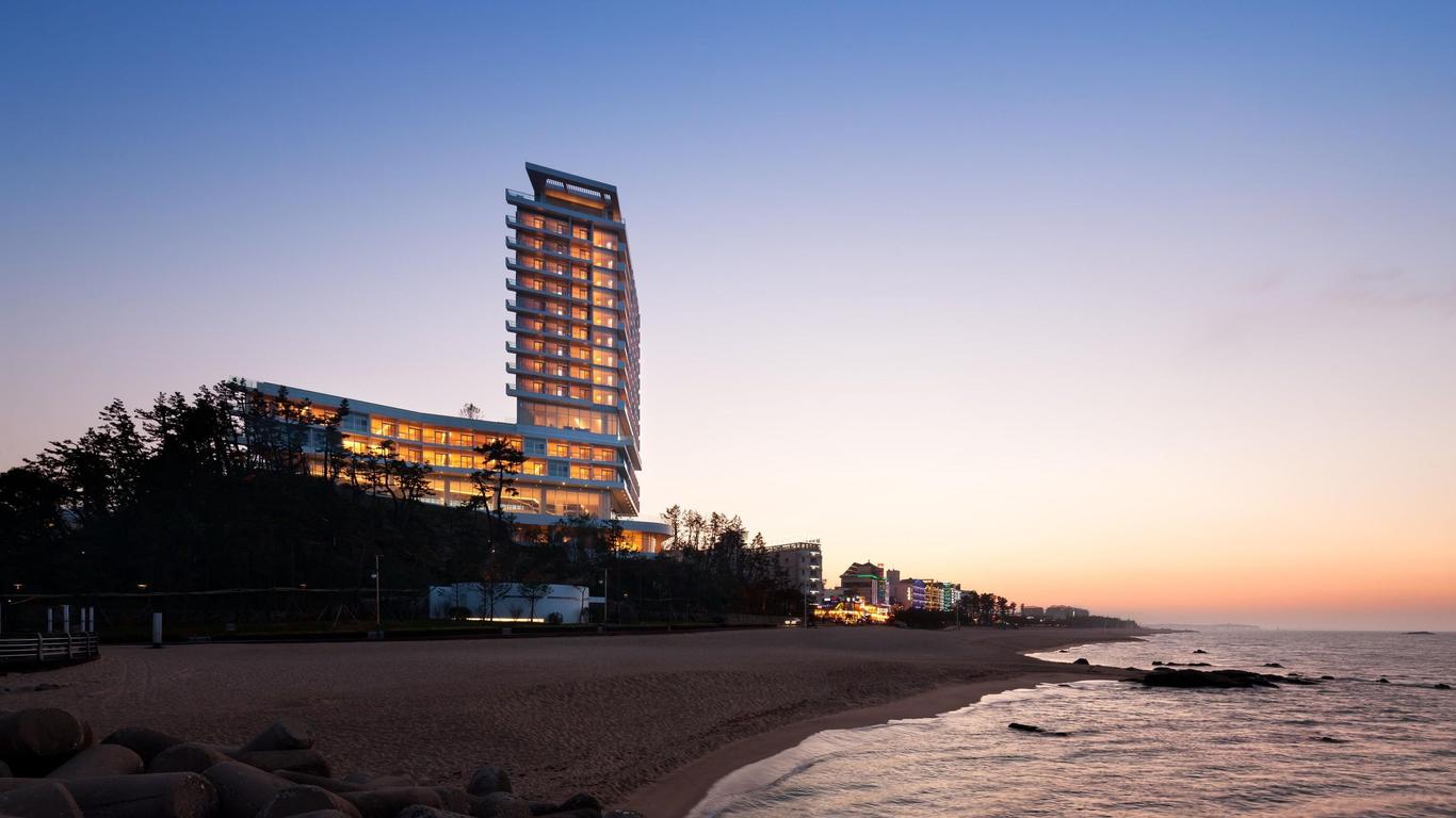 Seamarq Hotel