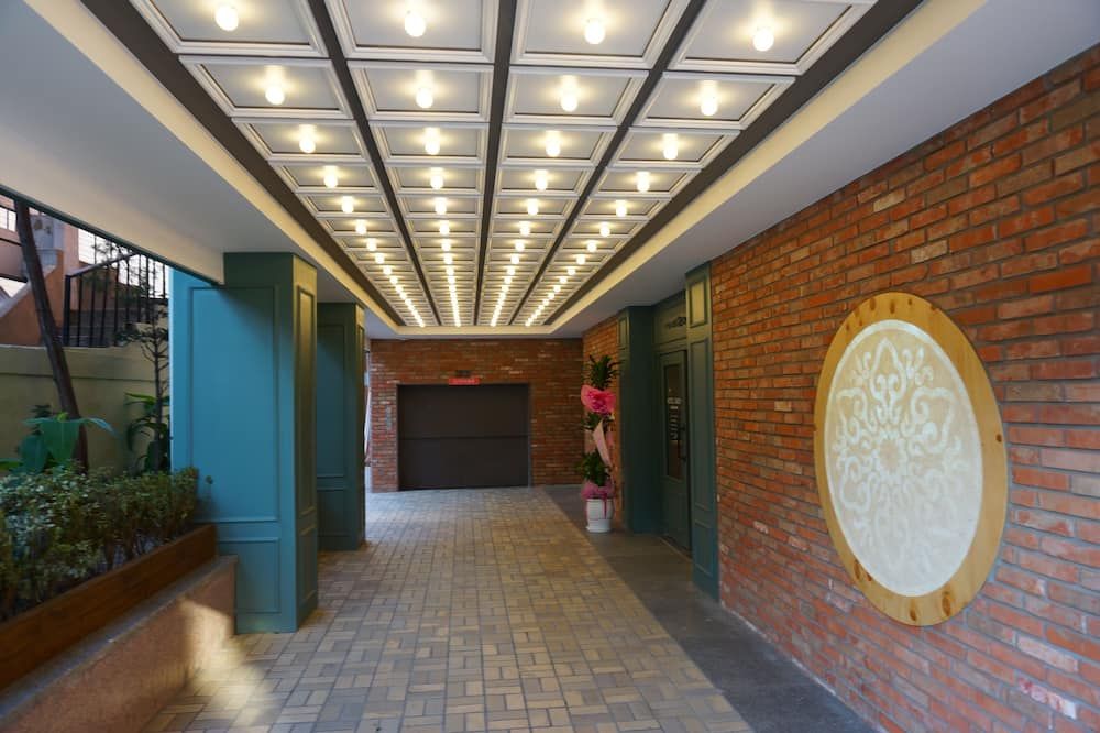 Hall
