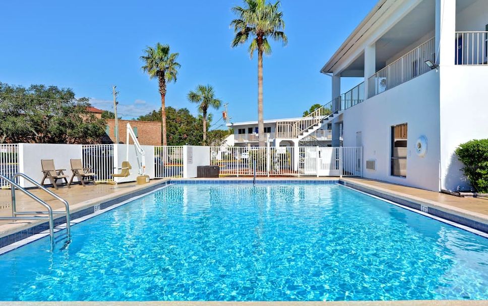 Pool Foto