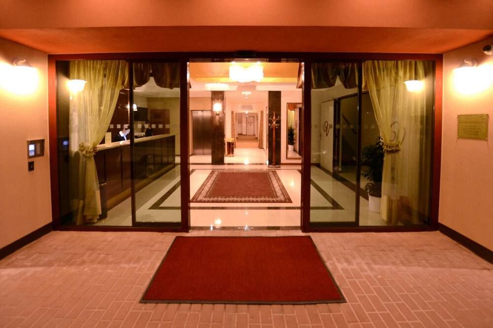 Hall