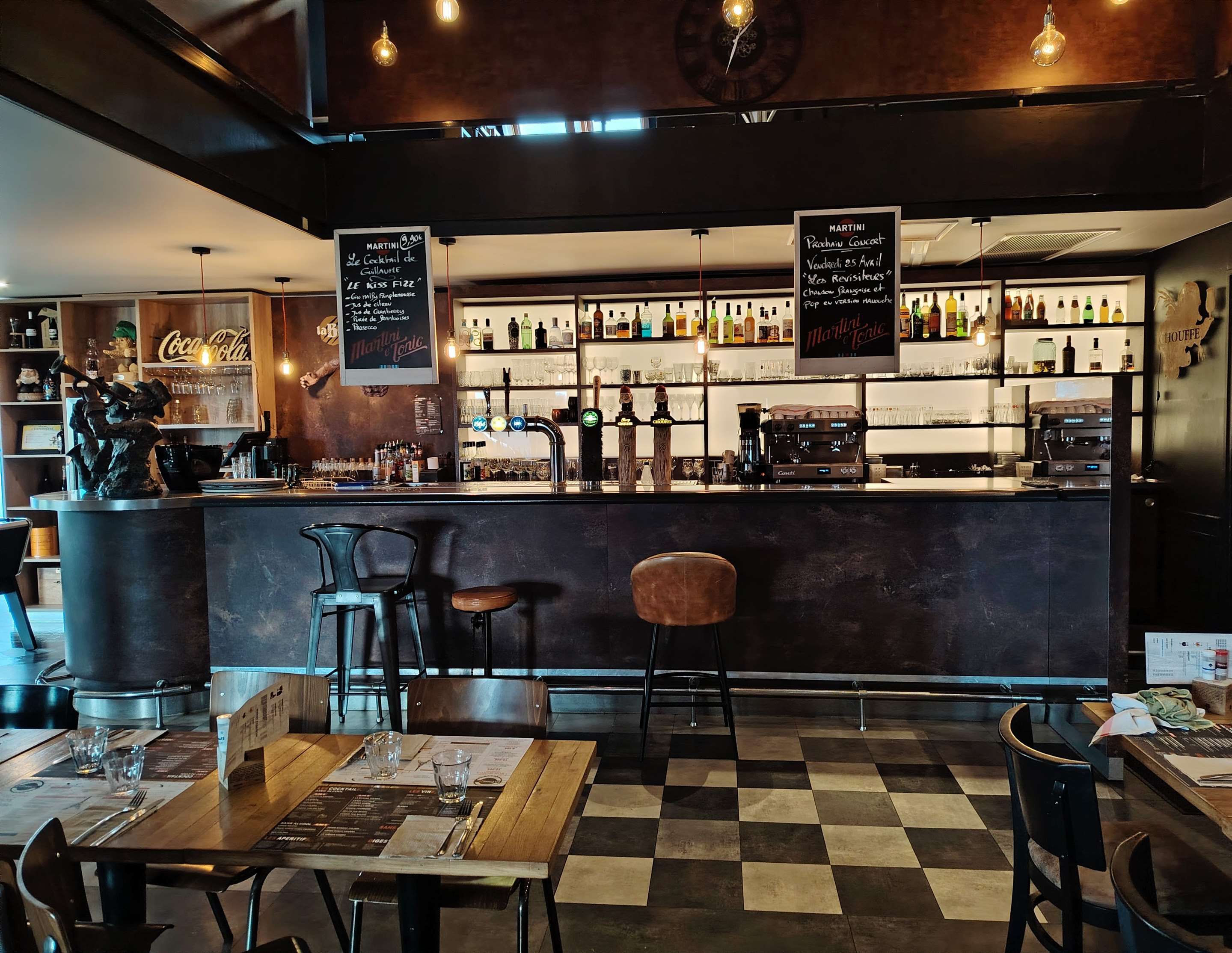 Bar