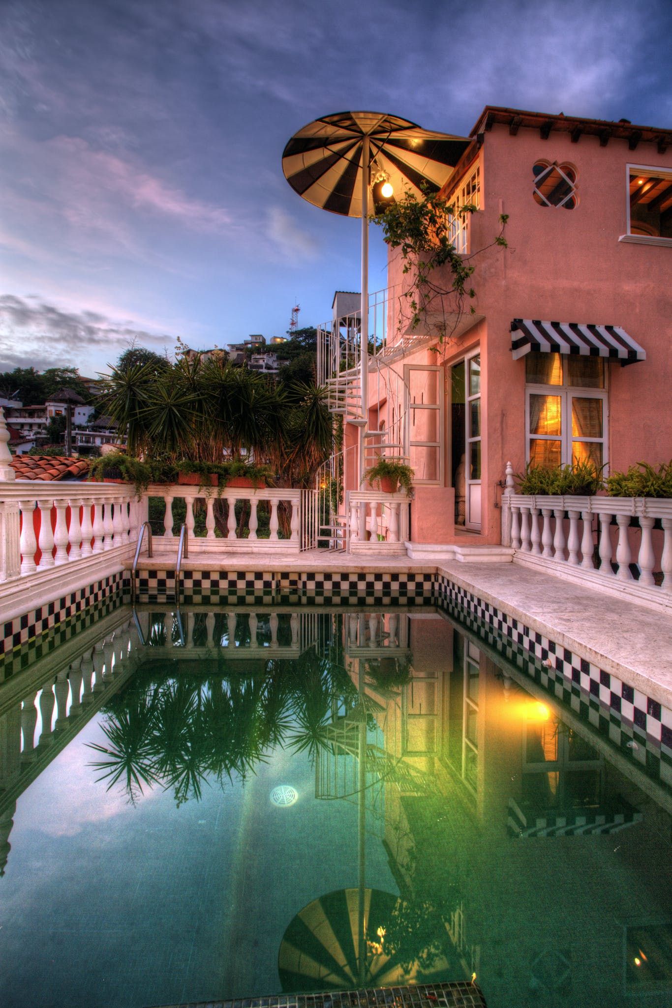 Pool Foto