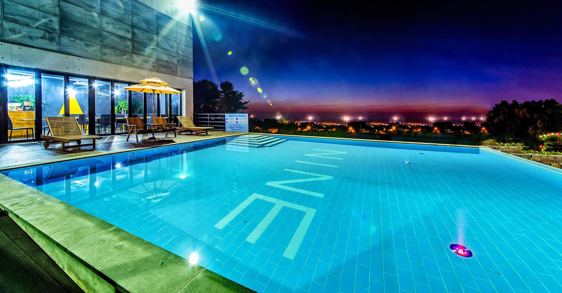 Pool Foto