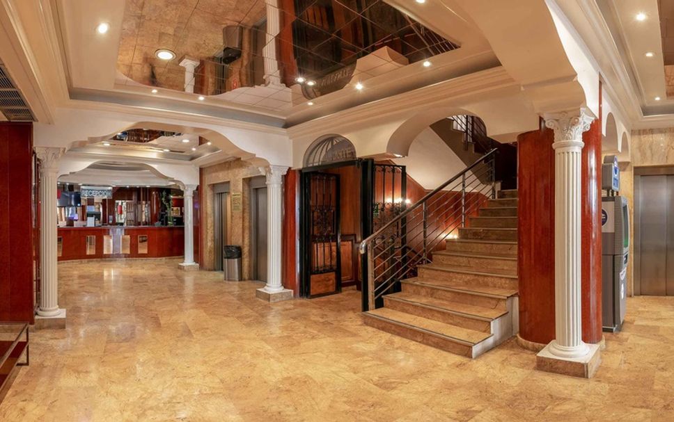 Hall Foto