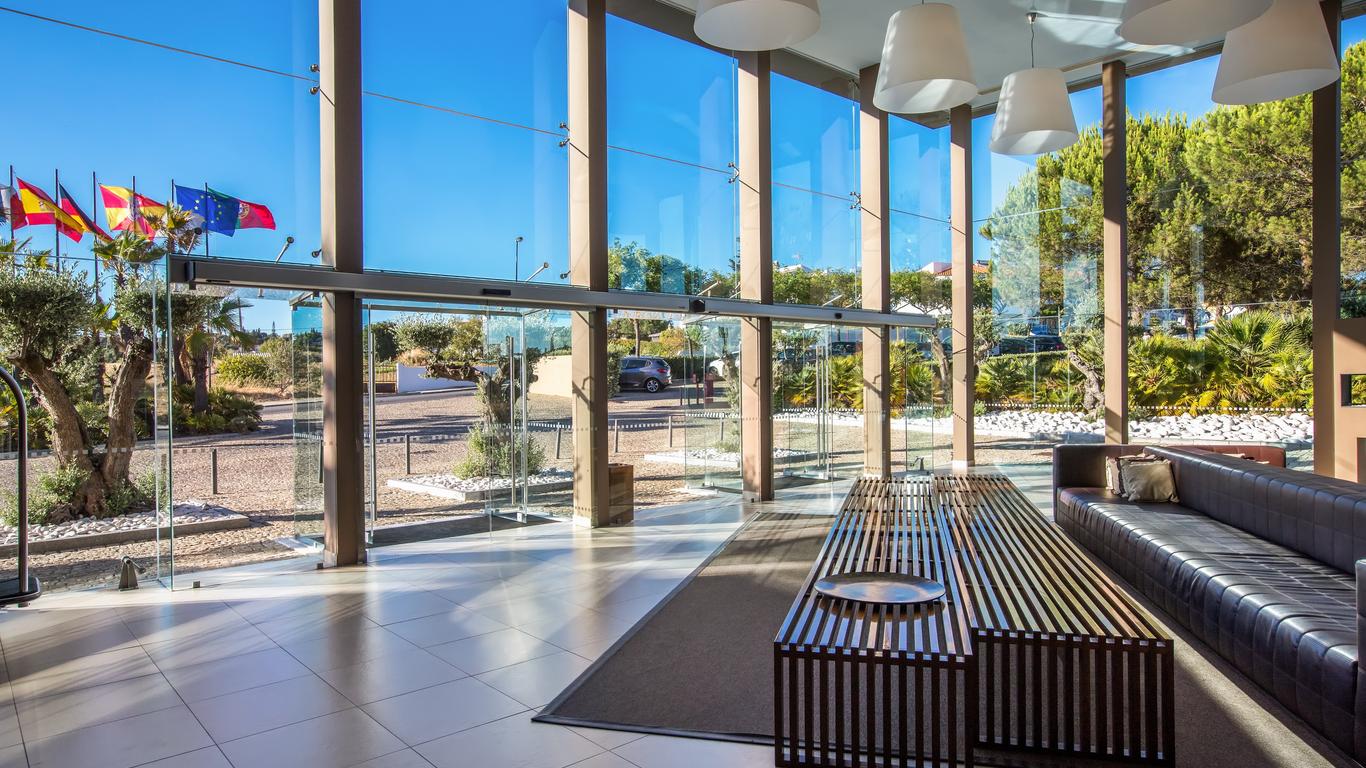 NAU São Rafael Suites