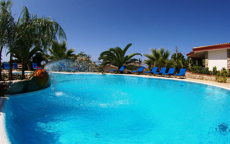 Pool Foto