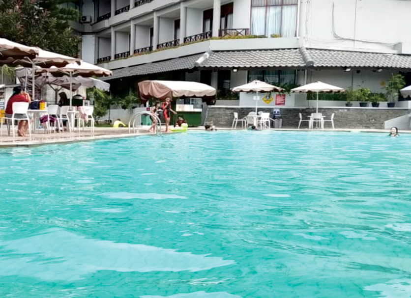 Pool Foto